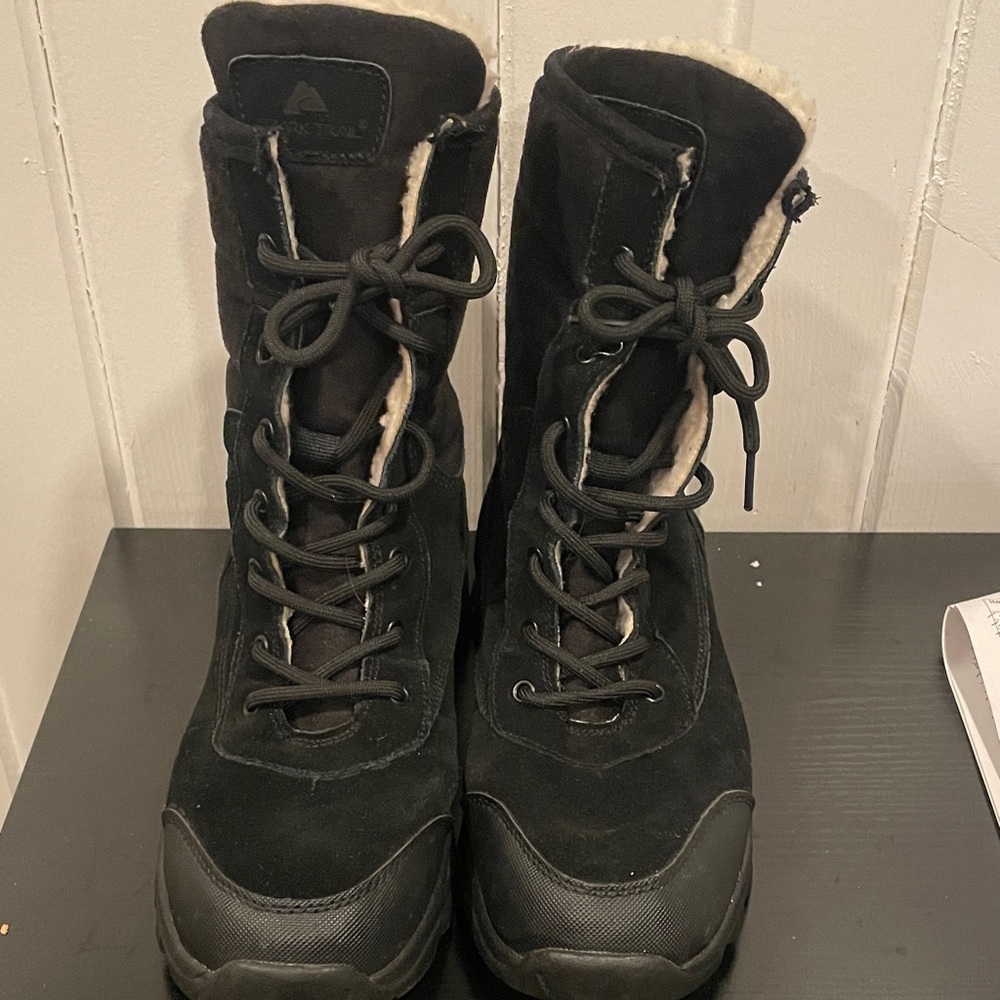 Ozark Trail Bancroft Black  Lace-Up Boots suede outside Sherpa inside 8.5